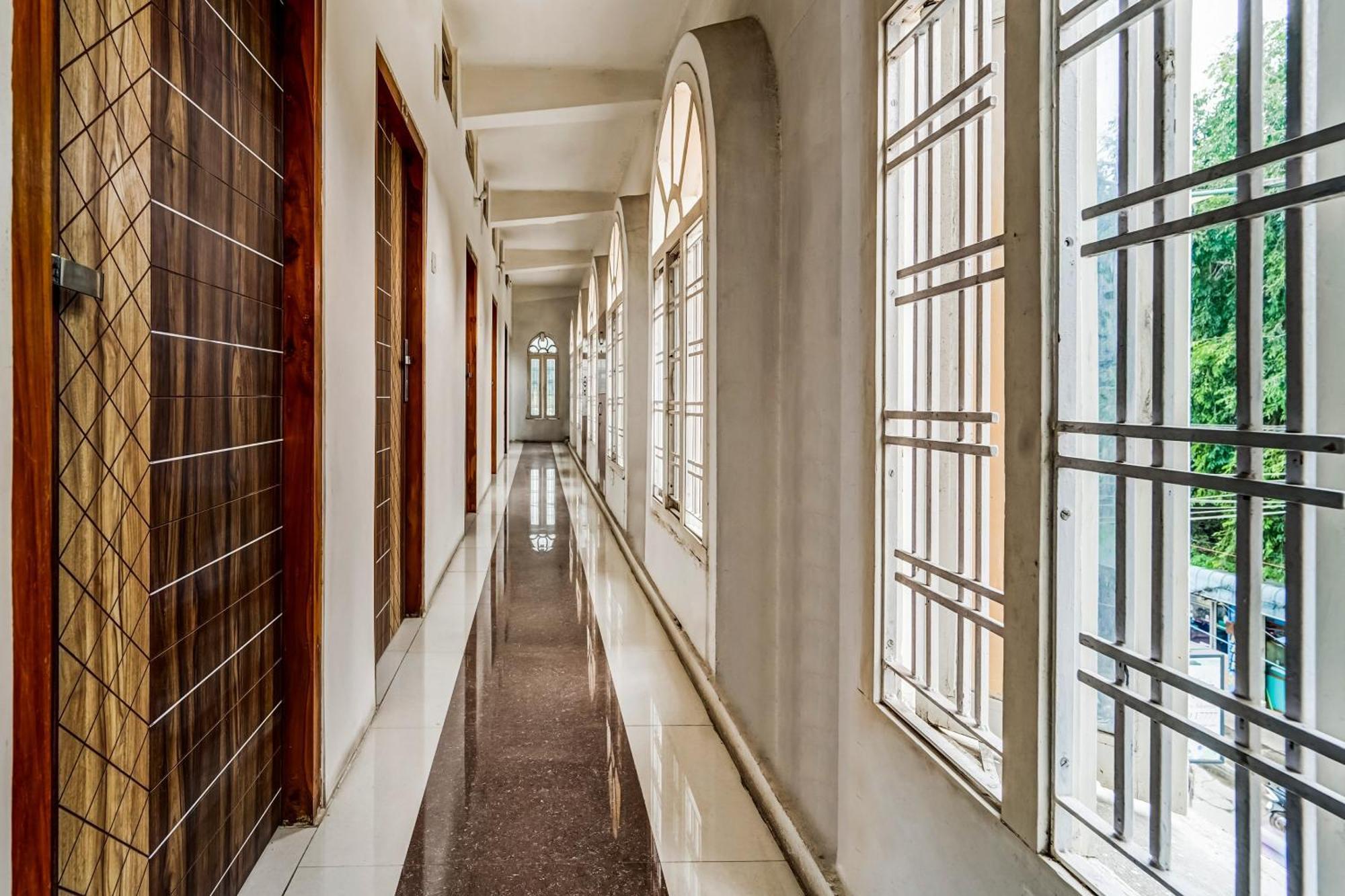 Hotel O Solar Inn 蒂鲁帕蒂 外观 照片