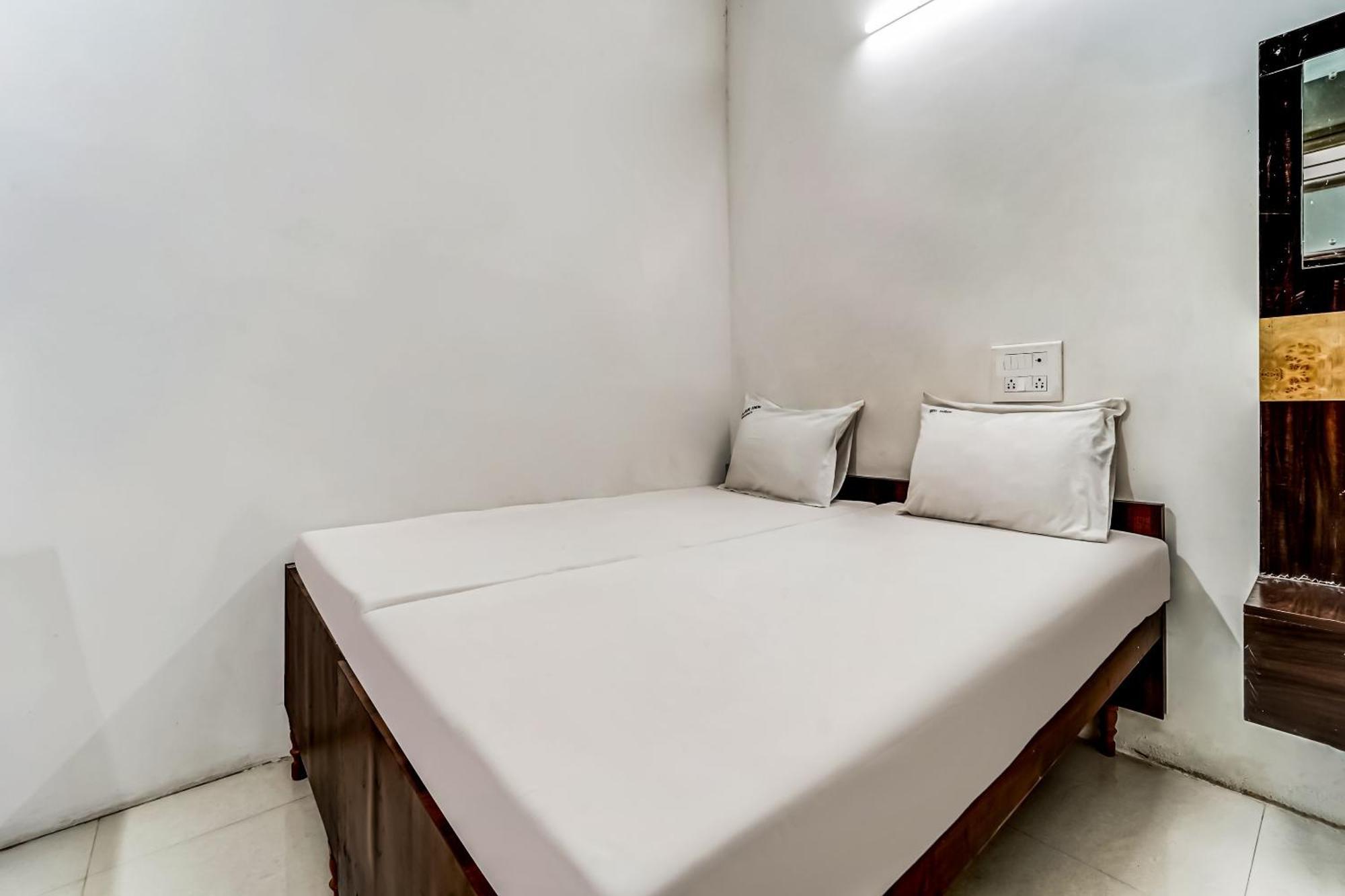 Hotel O Solar Inn 蒂鲁帕蒂 外观 照片