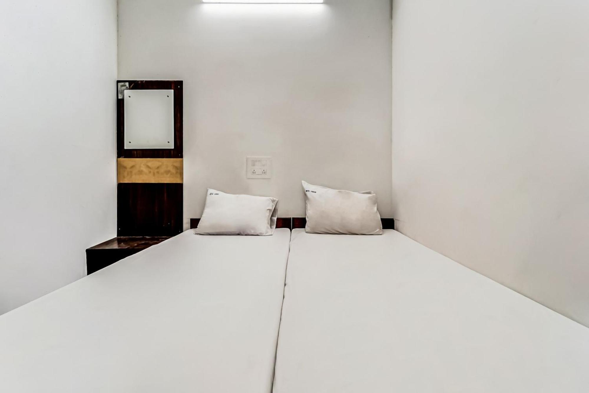 Hotel O Solar Inn 蒂鲁帕蒂 外观 照片