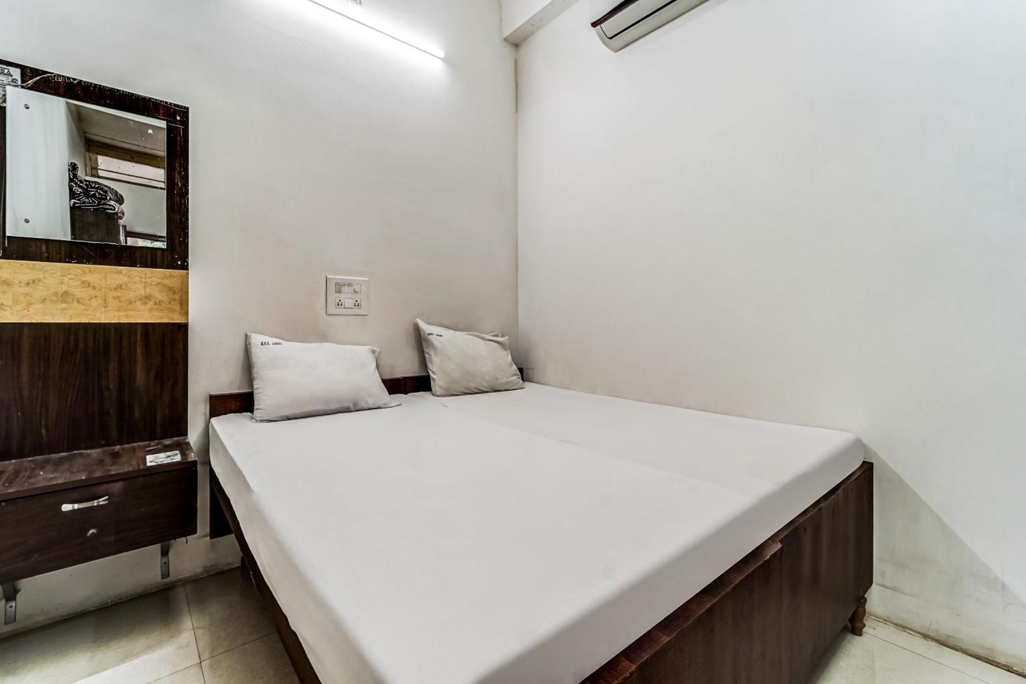 Hotel O Solar Inn 蒂鲁帕蒂 外观 照片